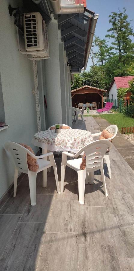 4 Lurko Apartman Uj Hajduszoboszlo Exterior photo