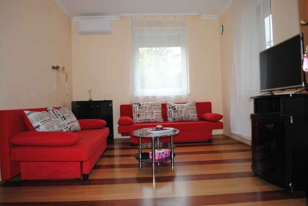 4 Lurko Apartman Uj Hajduszoboszlo Exterior photo